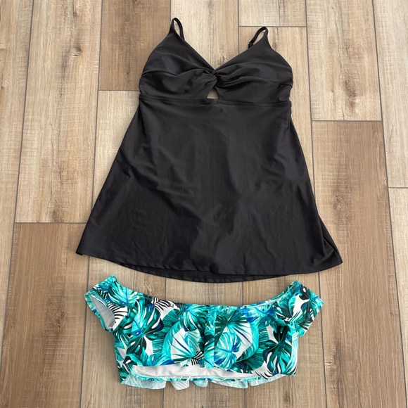 Old Navy Black Twist-Front Swim Dress Size Large - Picture 11 of 15